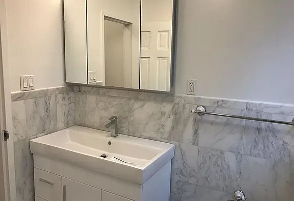 Rented by CitySites Real Estate Group | media 32