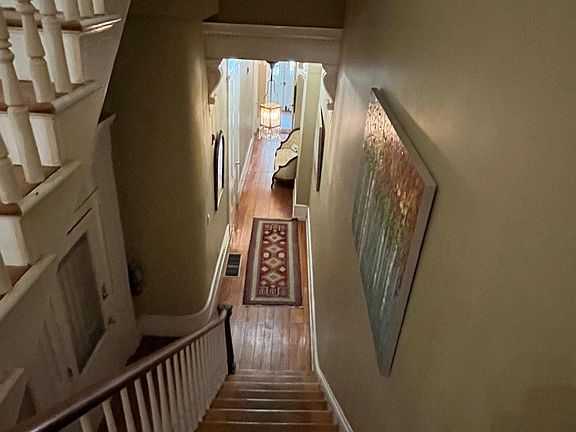 3rd image of 1522 Pine St Unit 3R