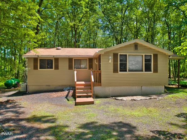 119 Colette Ln, Dingmans Ferry, PA 18328