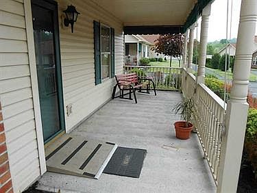 4th image of 360 Allandale Dr