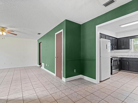 5th image of 6875 Williamsburg Ct