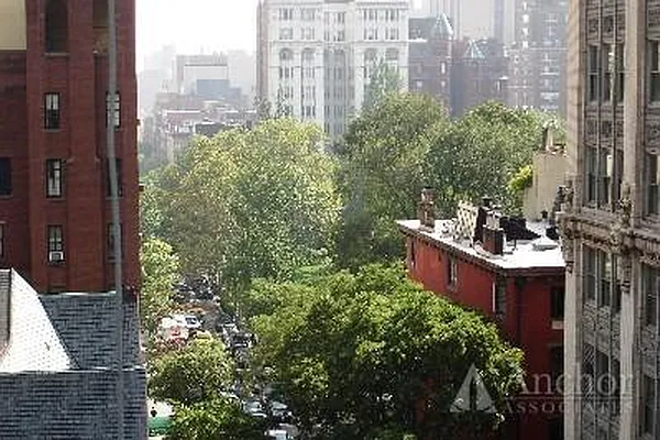 Rented by Anchor Associates | media 46