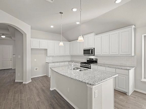3rd image of 4625 Falls Dr