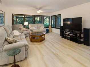 5970 Pelican Bay Blvd APT 515, Naples, FL 34108