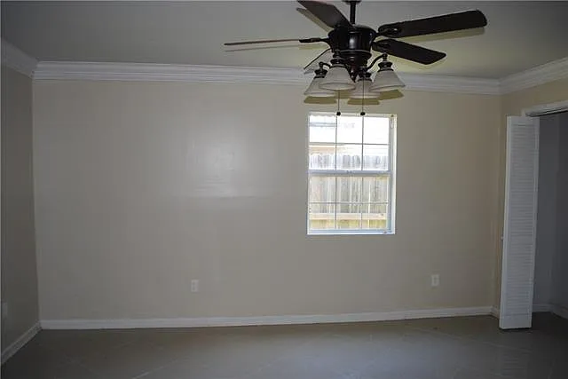 2328 Nashville Ave — Photo 5