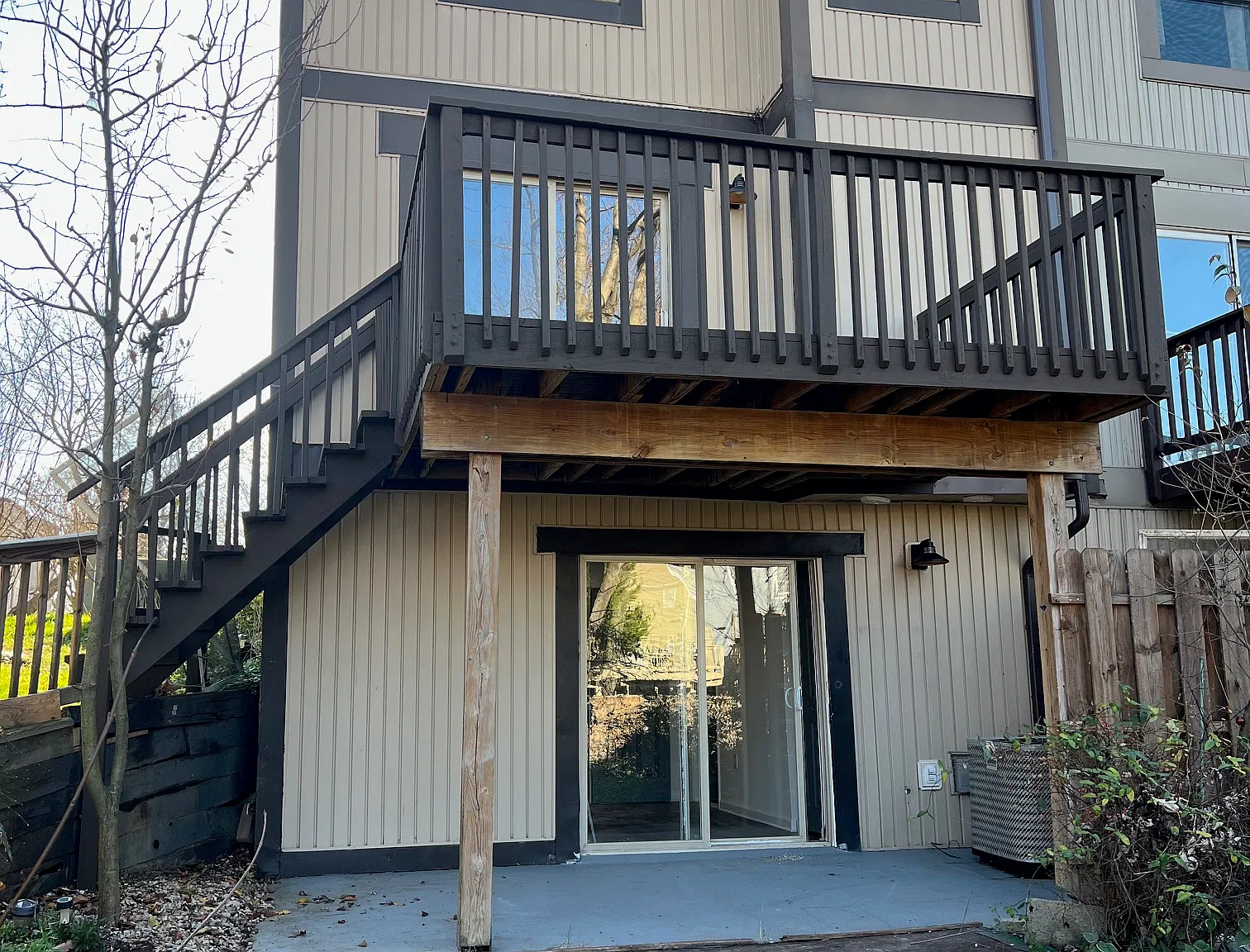 4 bed, 2.5 bath, 1500 sqft, $2,400 — Photo 2
