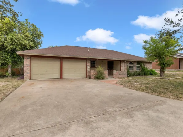 212 Meandering Way, Del Rio, TX 78840