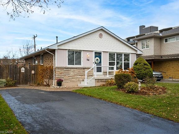 2nd image of 20 Cardinal Dr