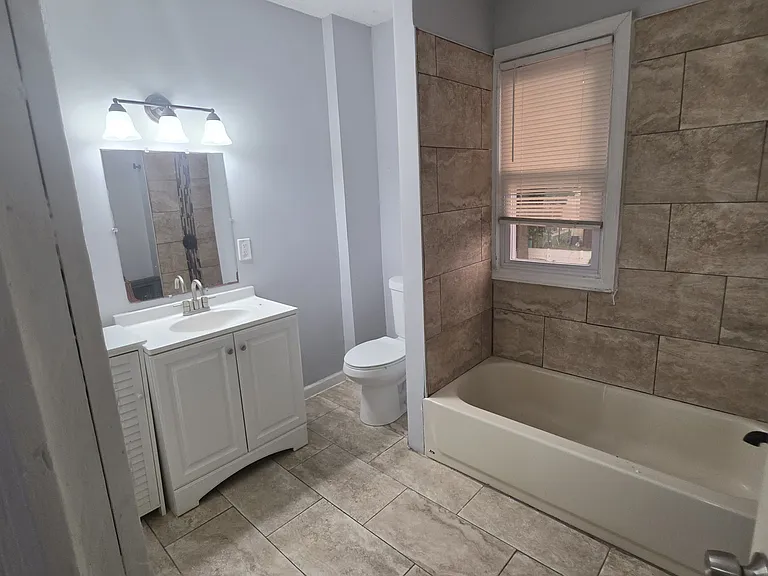 264 Union St #2 — Photo 10