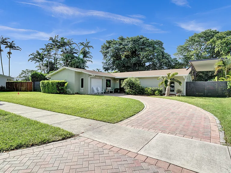 9025 SW 186th Ter — Photo 30