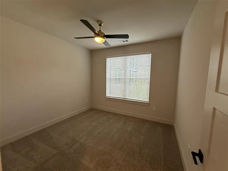 District on the Etowah Apartments — Photo 883