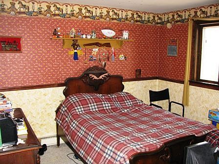 Upstairs Bedroom 2