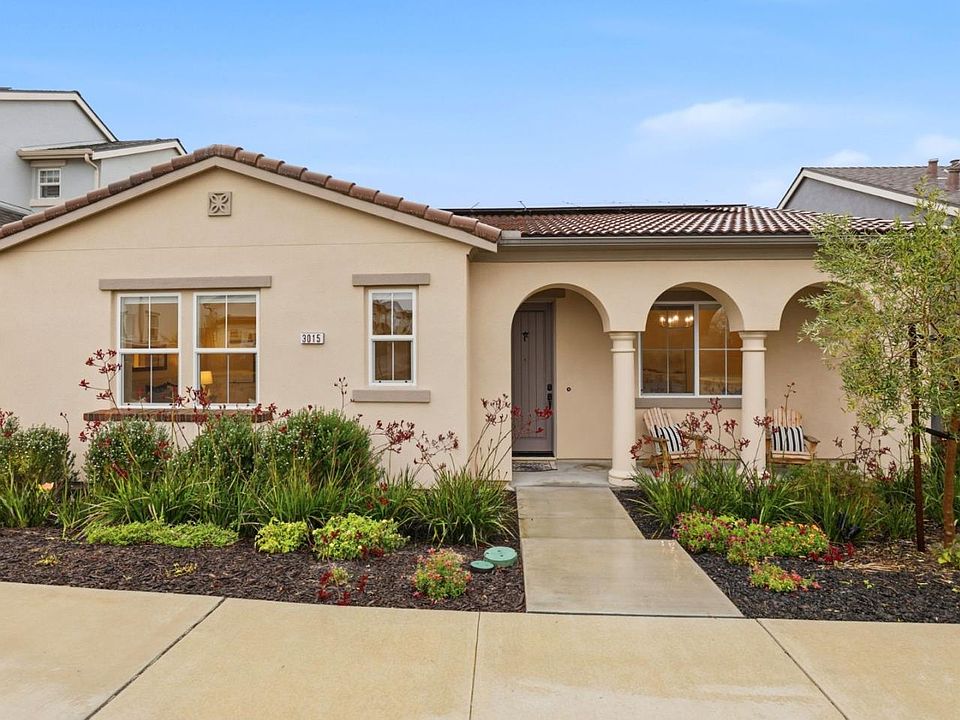 1st image of 3015 Pinos Way