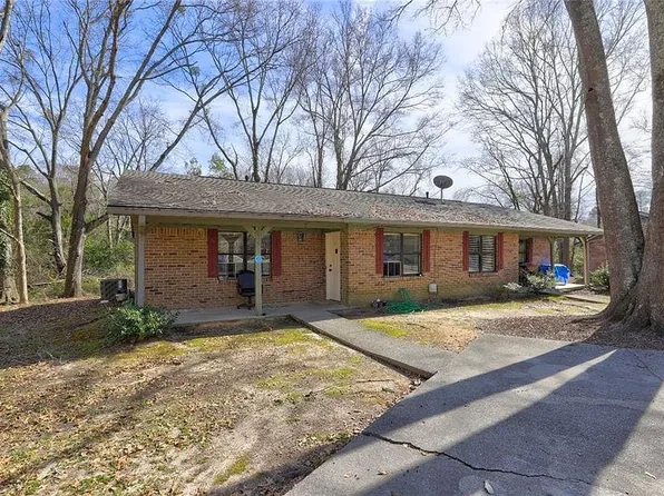 1031 Barn Oak Ct NE, Conyers, GA 30012