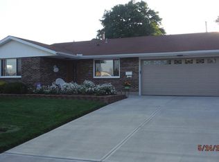 7401 Troy Manor Rd, Dayton, OH 45424