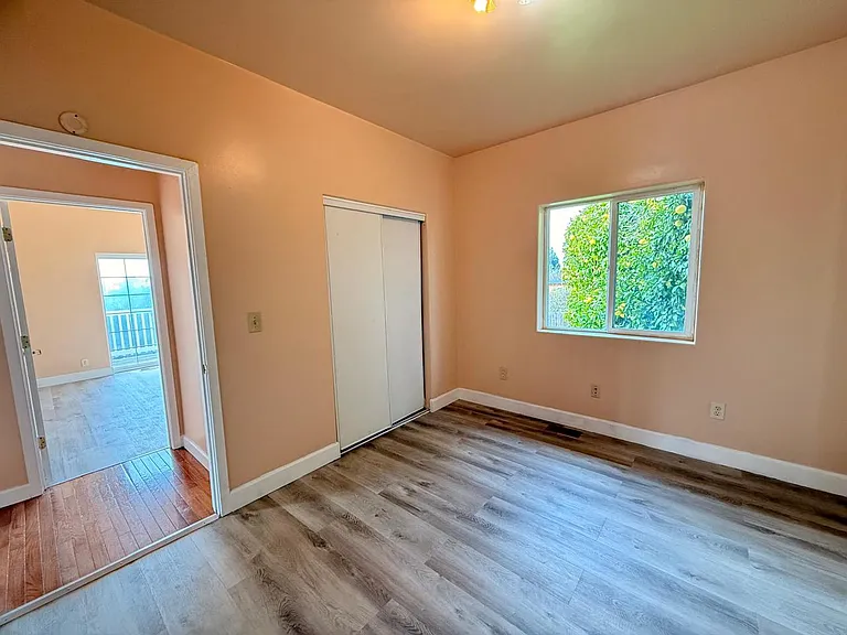 8027 Ney Ave — Photo 11