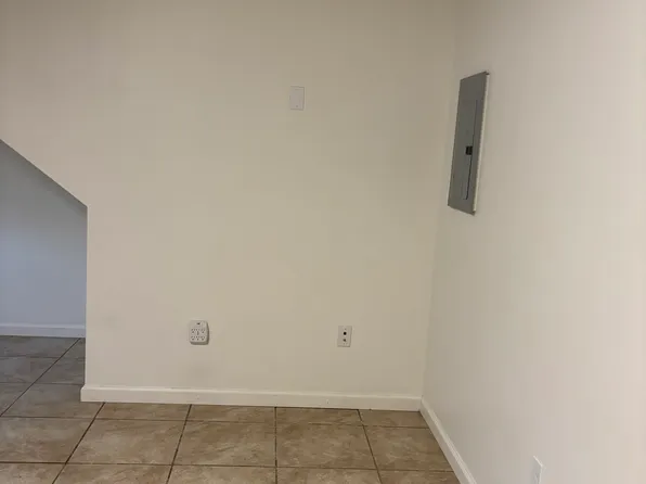 66-263 Kamehameha Hwy #1A, Haleiwa, HI 96712