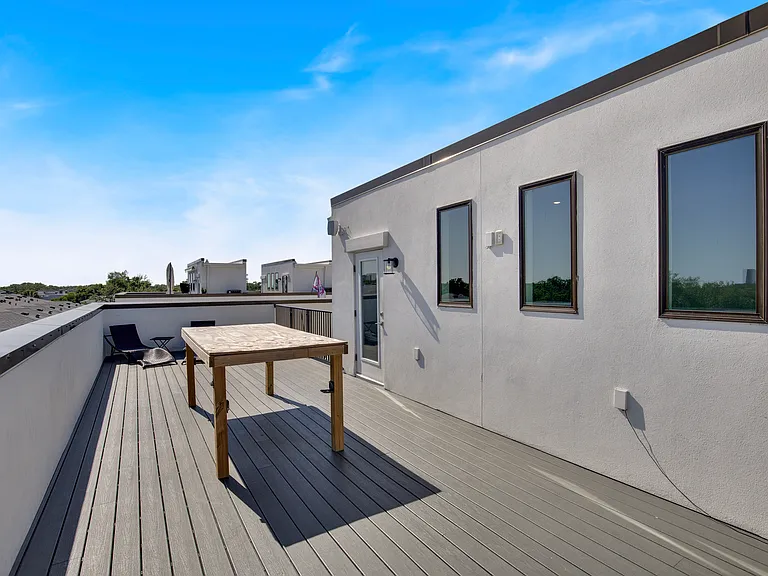 2506 W Cleveland St #9 — Photo 31