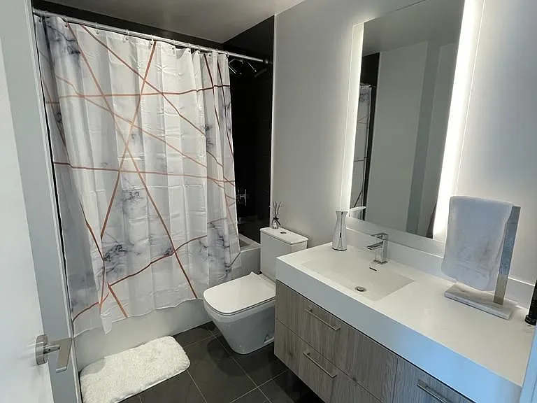 1 Yorkville Ave #3103 — Photo 5