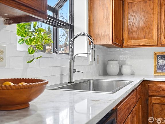 3rd image of 3519 NE 95th Street