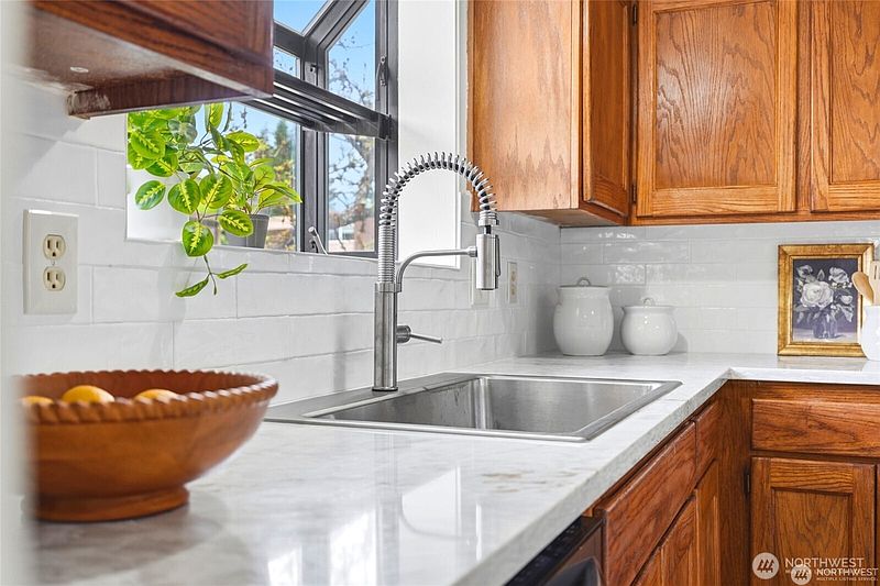 3rd image of 3519 NE 95th Street