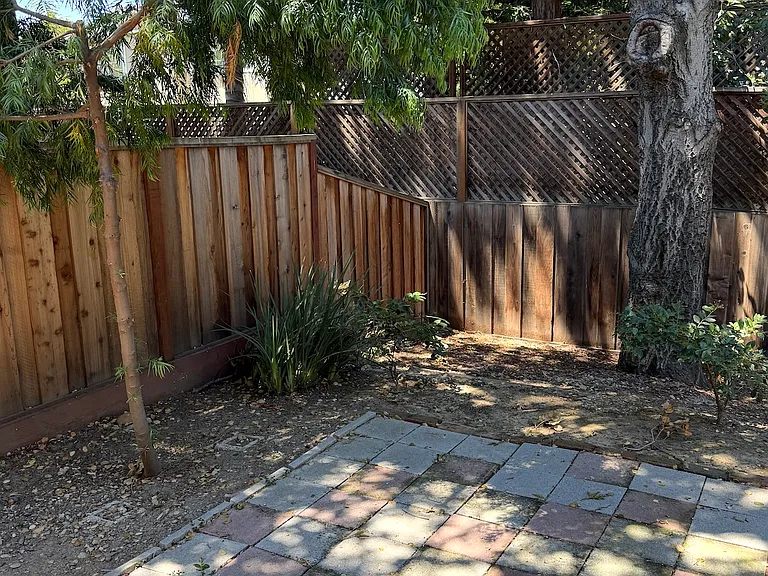 1654 San Luis Rd — Photo 17