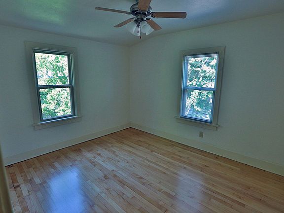 2nd image of 134 W Gilman St #5b56e3a7e