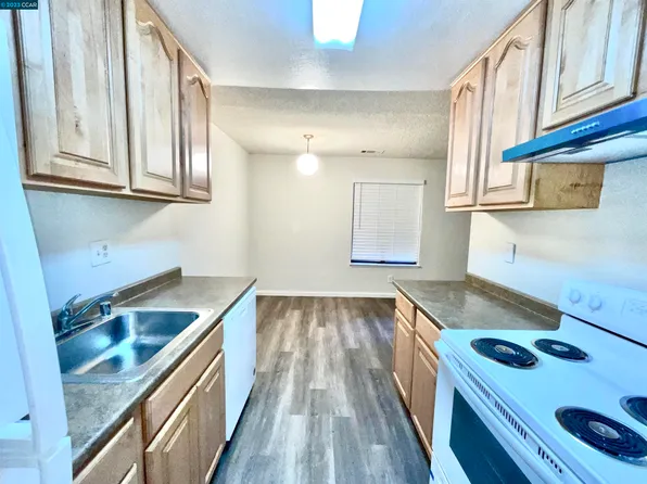 2145 Northwood Cir Unit C, Concord, CA 94520