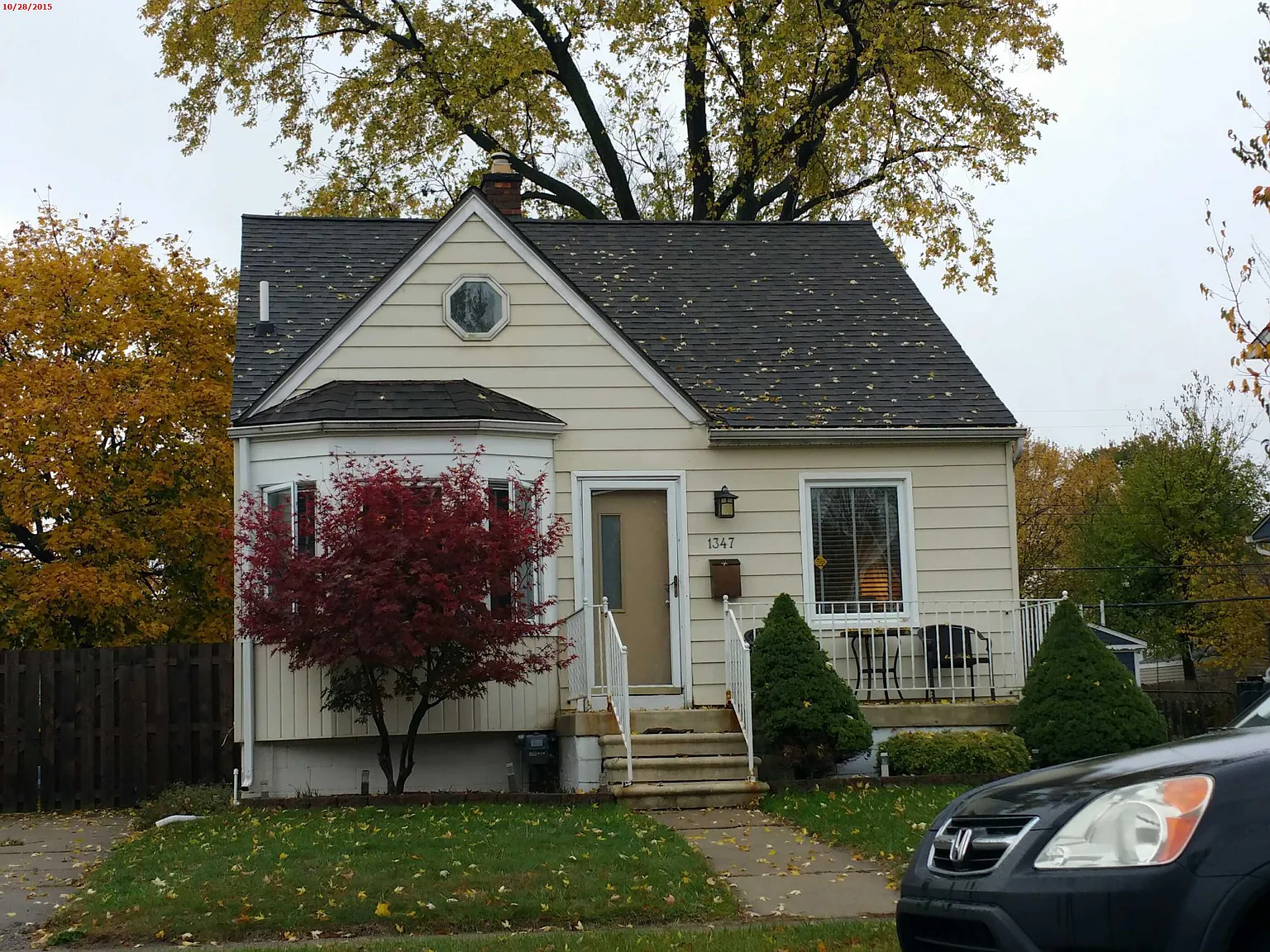 1347 Pearson St photo 1