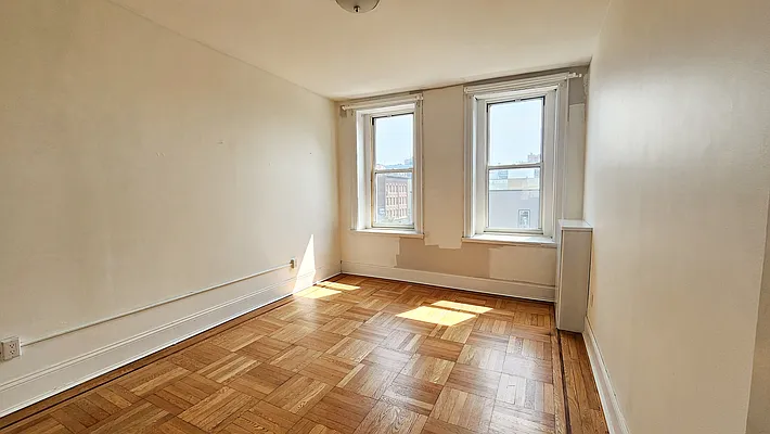 Rented by Compass | media 12