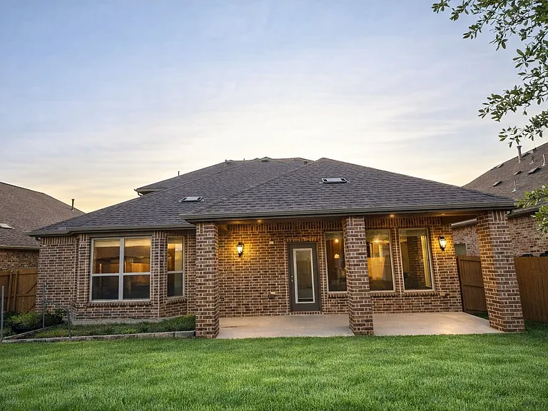 3913 Tunstall Dr — Photo 21