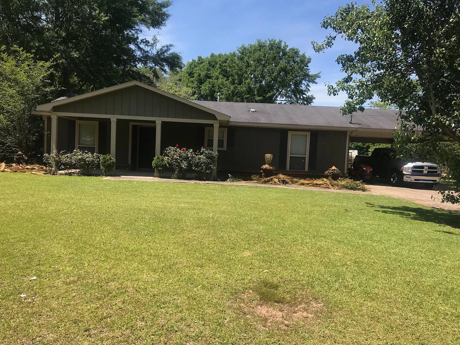 1755 Wagon Wheel Dr — Photo 1