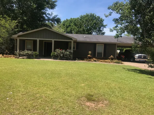 1755 Wagon Wheel Dr, Semmes, AL 36575