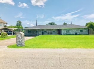 519 S Burnett Dr, Baytown, TX 77520
