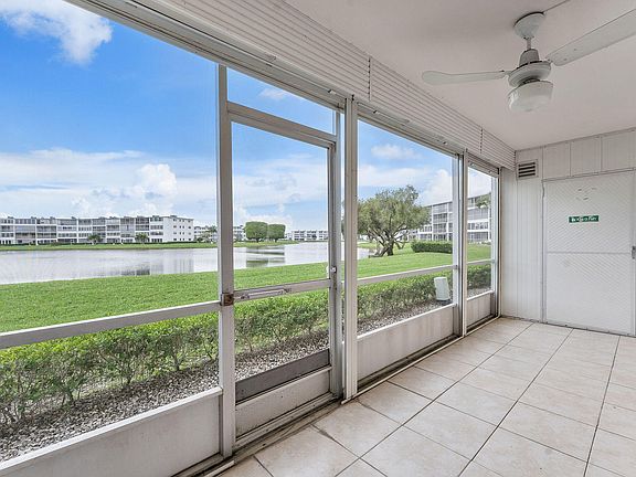 4th image of 1071 Guildford D