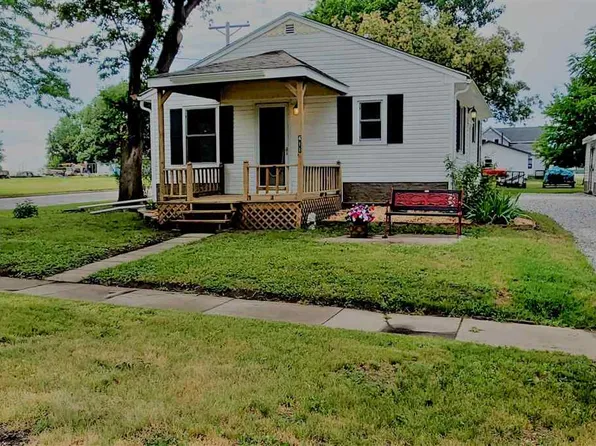 411 Lincoln Ave, Ackley, IA 50601