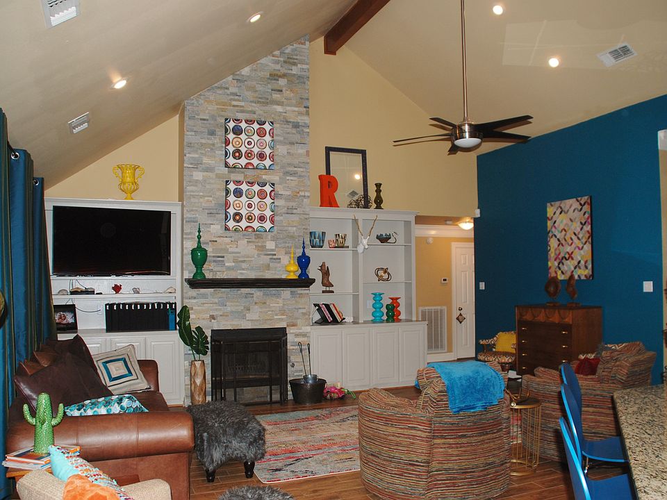 Great room: Open Floorplan