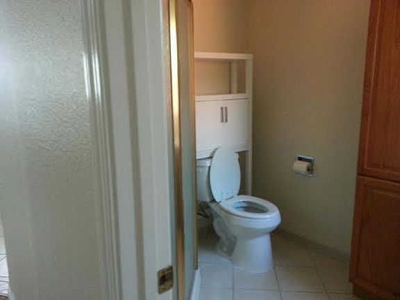 5th image of 917 Washington St #1/2