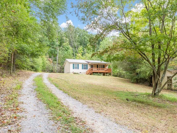 608 1/2 Bradley Ave, La Fayette, GA 30728