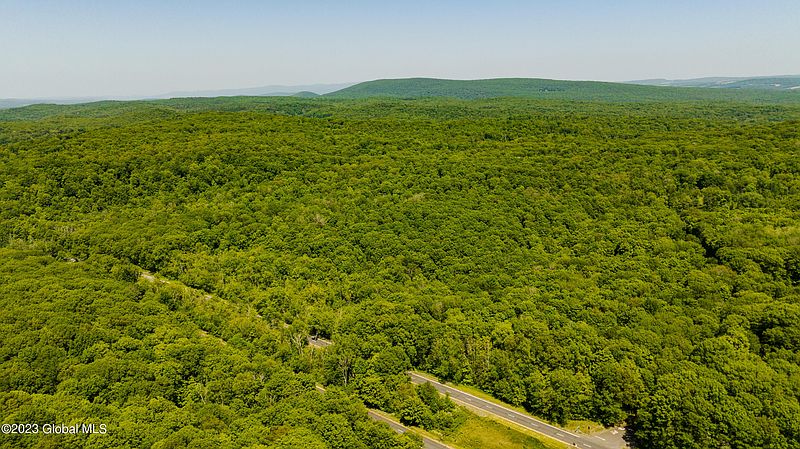 3rd image of 980 Cold Spring Road
