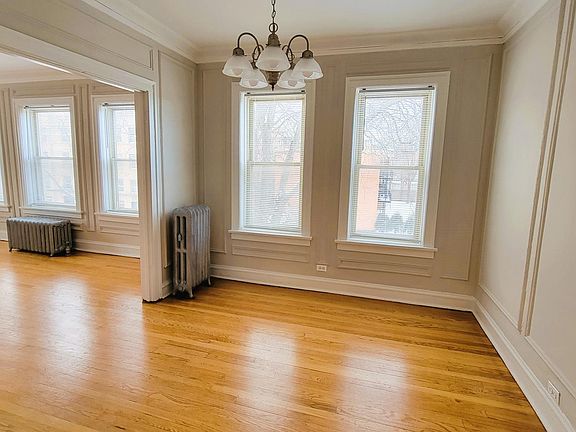 3rd image of 7100 N Paulina St #1W