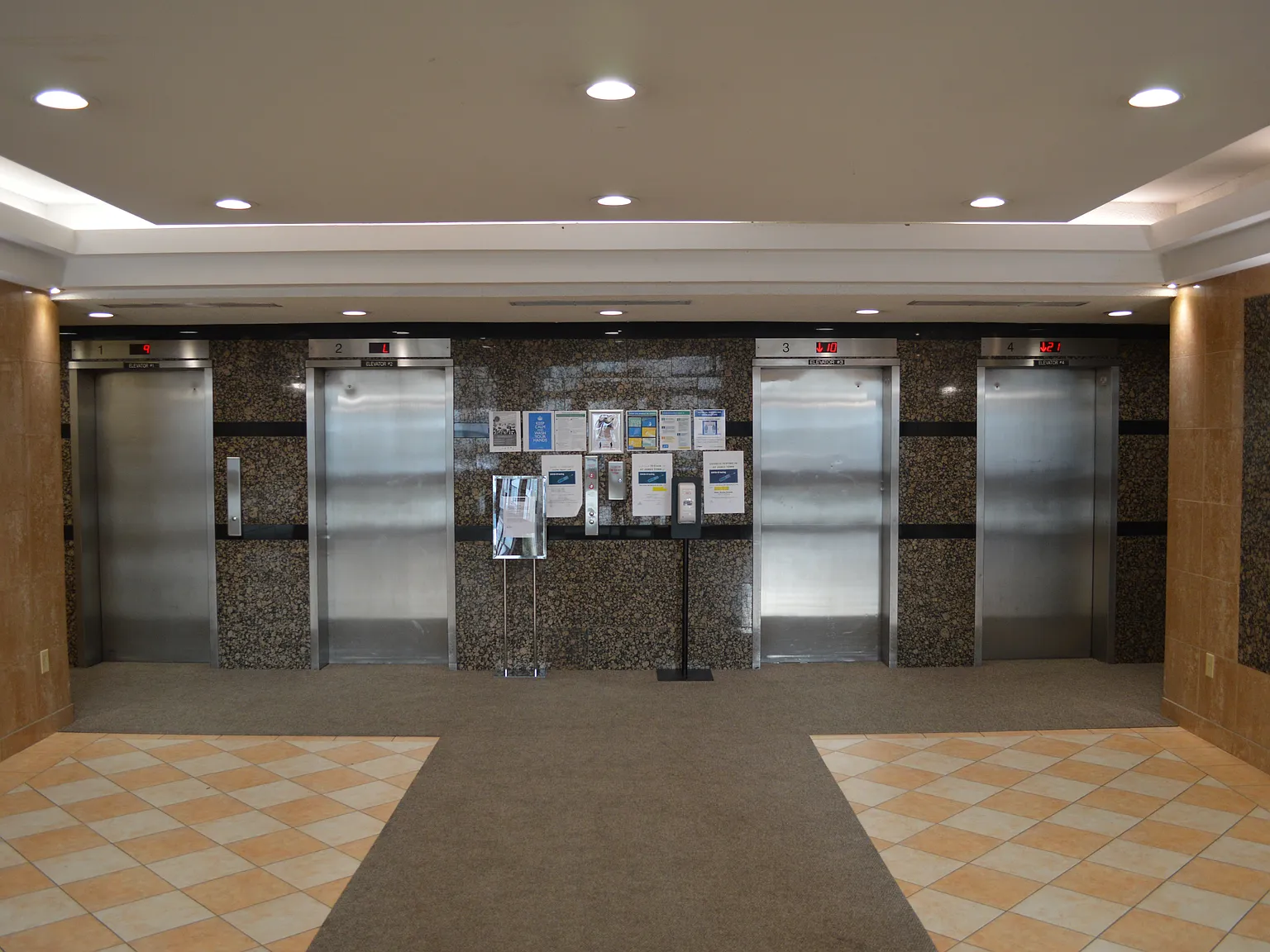 Sherbourne Complex — Photo 4