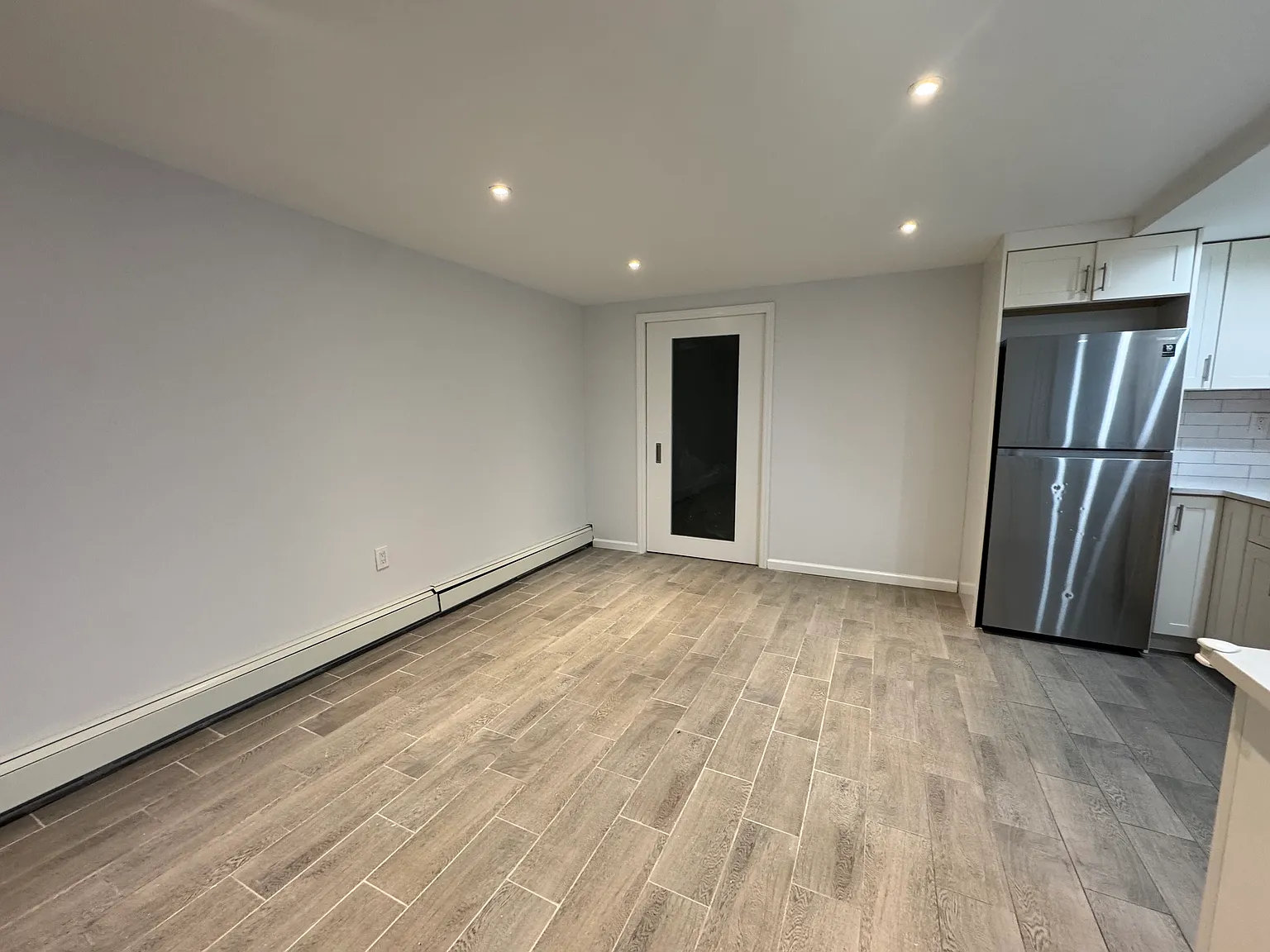 1 bed, 750 sqft, $1,900 — Photo 2