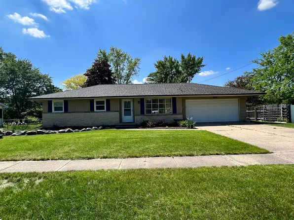 11806 Waidi Ave, Machesney Park, IL 61115