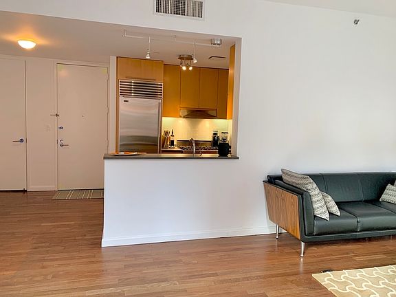 5th image of 505 Greenwich St APT 6F