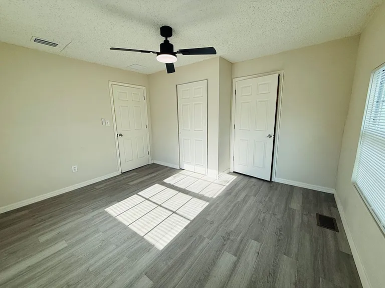 4010 Miramar Way S — Photo 23