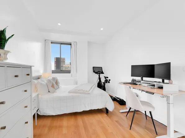 38 Delancey Street 14D image 3 of 6