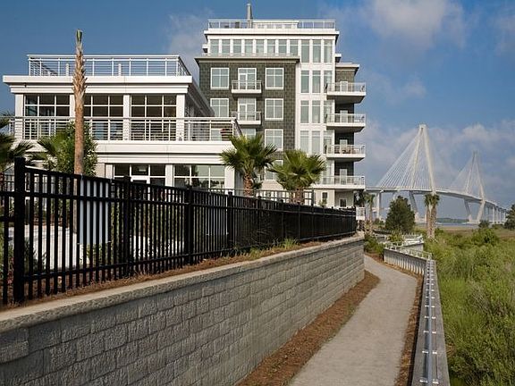 5th image of 338 Cooper River Dr