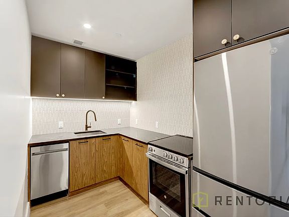 4th image of 668 Bushwick Ave #606A