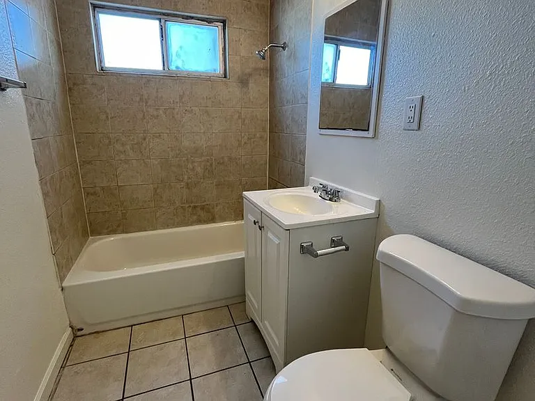 118 Ash St — Photo 7
